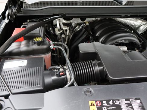 Used 2018 GMC Yukon SLT w/ Premium Edition image 40