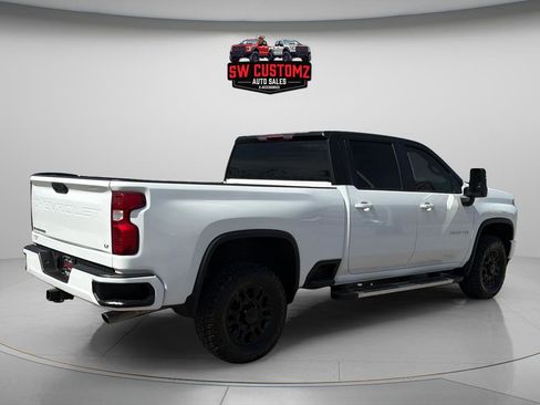 Used 2023 Chevrolet Silverado 2500 LT w/ Convenience Package AWD/4WD image 7