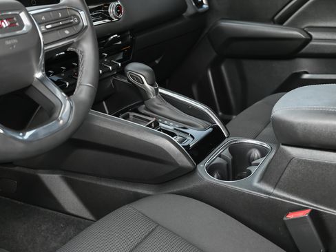 Used 2026 GMC Canyon Elevation image 34