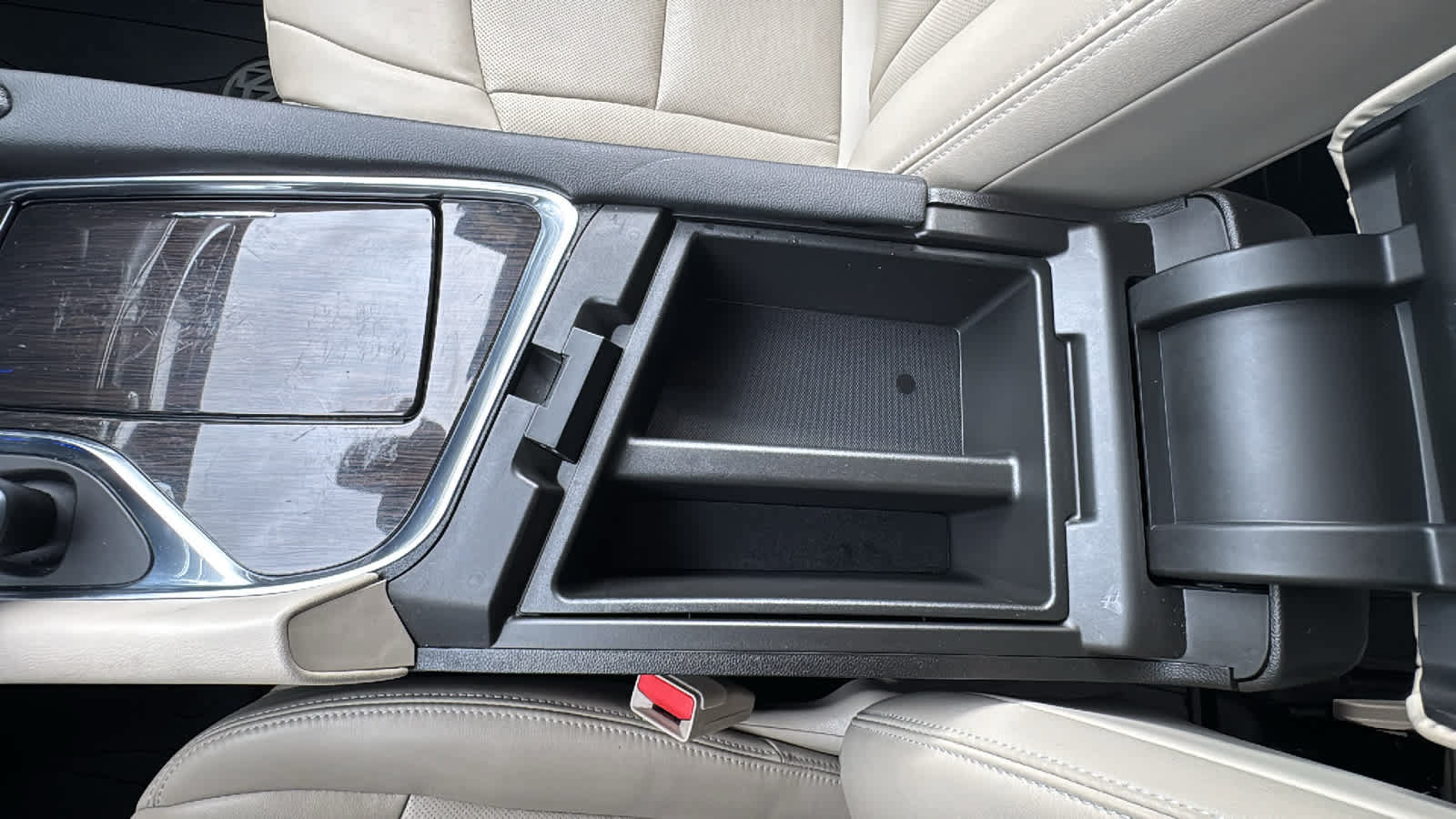 Certified 2019 Buick Enclave Premium w/ Trailering Package, 5000 lbs. AWD/4WD image 26