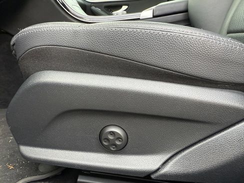 Used 2021 Mercedes-Benz C 300 C 300 image 17