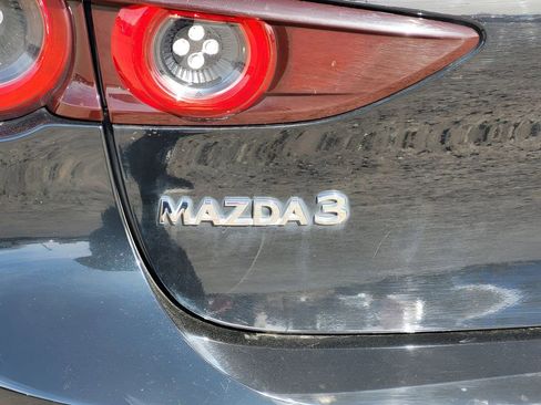 Used 2021 MAZDA MAZDA3 s image 12