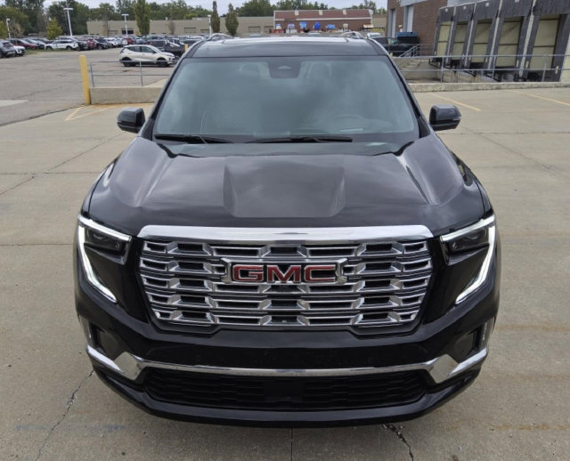 Used 2026 GMC Acadia Denali AWD/4WD image 7