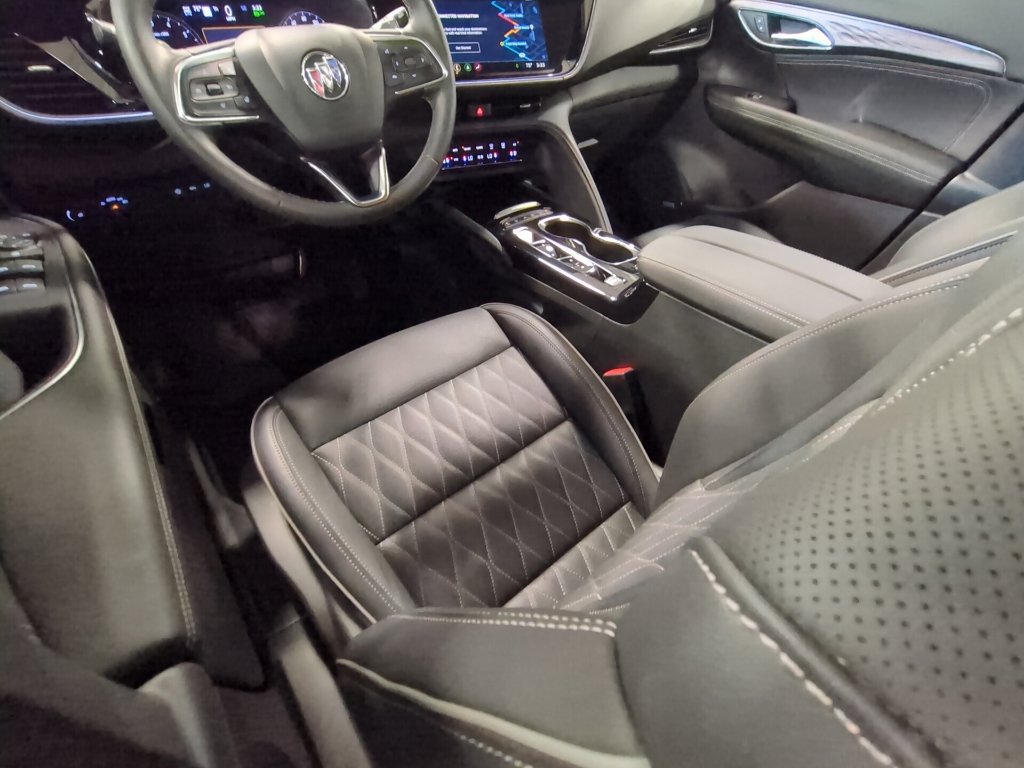 Used 2023 Buick Envision Avenir AWD/4WD image 21