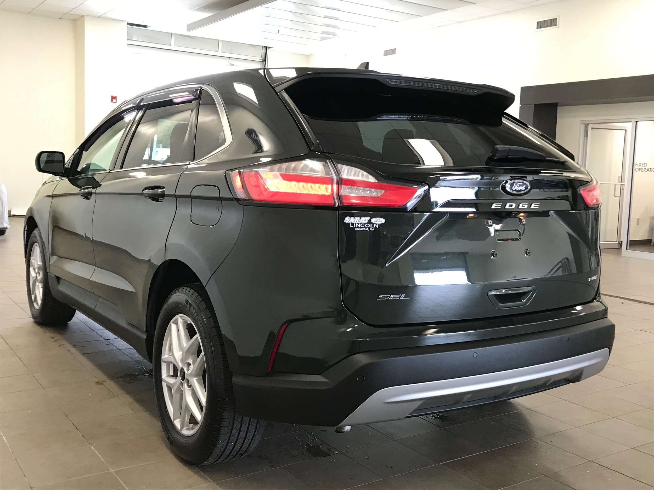 Used 2024 Ford Edge SEL w/ Convenience Package AWD/4WD image 5