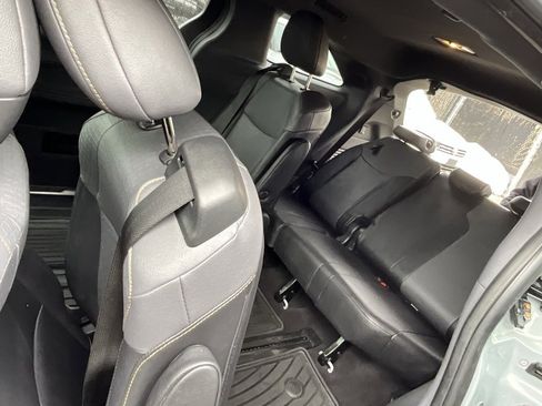 Used 2023 Toyota Sienna XLE Woodland Edition image 25