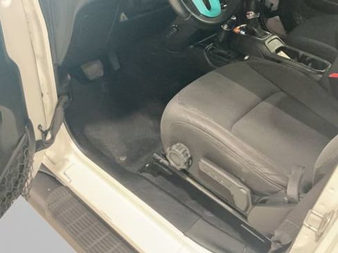 Used 2018 Jeep Wrangler Unlimited Sport S AWD/4WD image 30