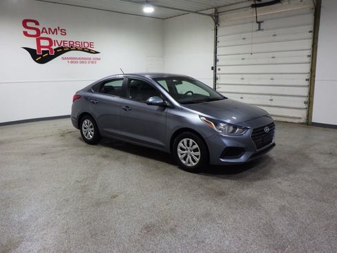 Used 2018 Hyundai Accent SE FWD image 5