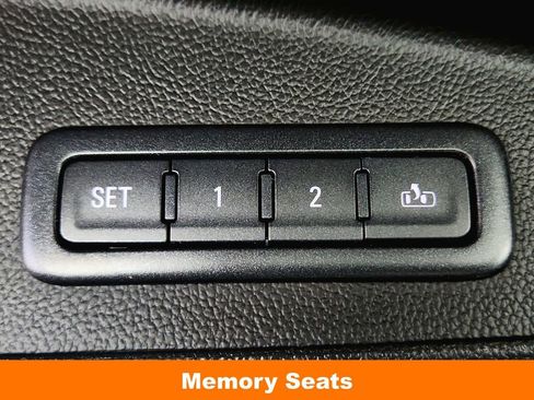 Used 2018 GMC Yukon Denali w/ Open Road Package image 23