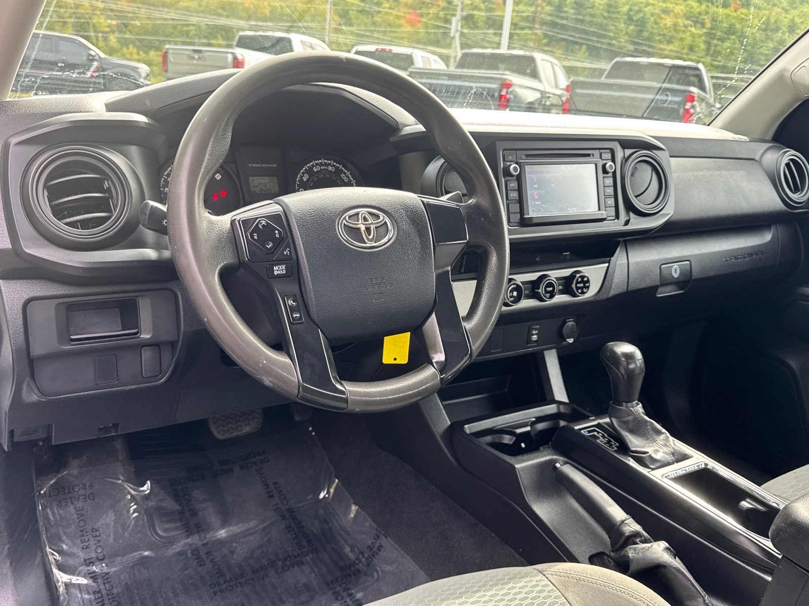 Used 2016 Toyota Tacoma SR RWD image 9