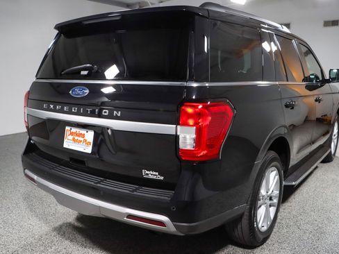 Used 2022 Ford Expedition XLT image 7