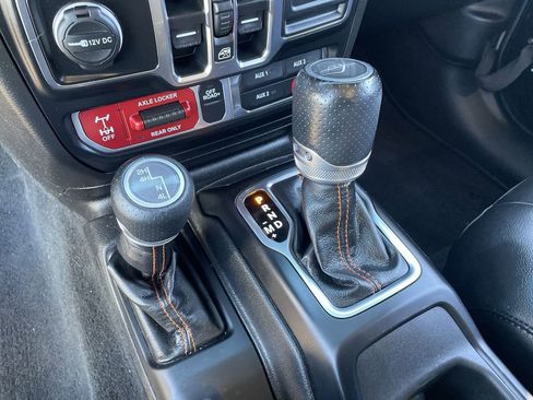 Used 2023 Jeep Gladiator Mojave w/ Trailer Tow Package image 16