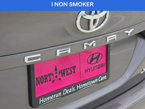 Used 2023 Toyota Camry XLE image 10