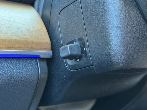 Used 2021 Mercedes-Benz GLE 350 4MATIC w/ Premium Package image 20