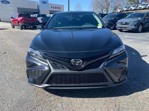 Used 2023 Toyota Camry SE w/ Convenience Package image 3