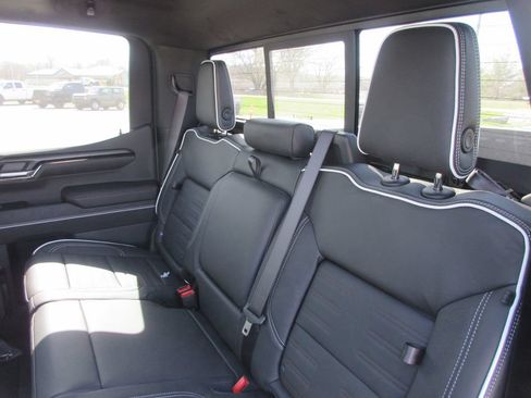 New 2026 GMC Sierra 1500 AT4X AWD/4WD image 19