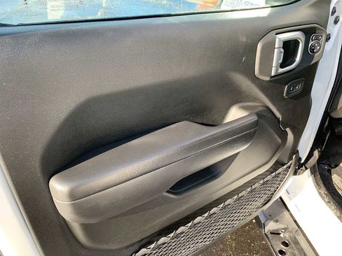 Used 2023 Jeep Wrangler Unlimited Sport image 22