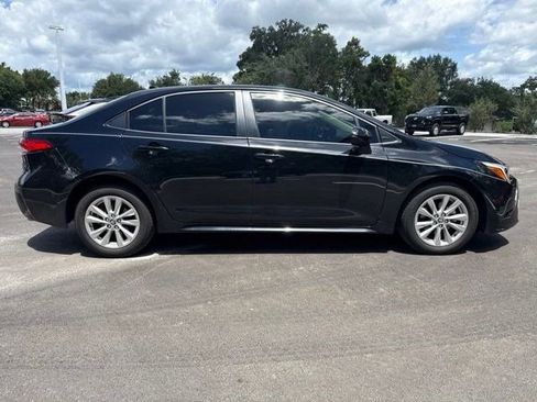 Used 2024 Toyota Corolla LE w/ LE Convenience Package FWD image 5