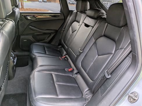 Used 2018 Porsche Macan S AWD/4WD image 20