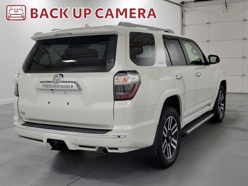 Used 2017 Toyota 4Runner Limited AWD/4WD image 9