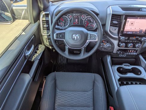 New 2026 RAM 1500 4x4 Crew Cab image 17