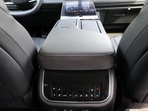 Certified 2025 INFINITI QX80 Luxe image 31