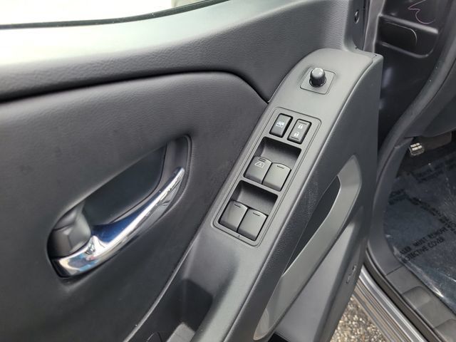 Used 2025 Nissan Frontier SV w/ SV Convenience Package RWD image 14