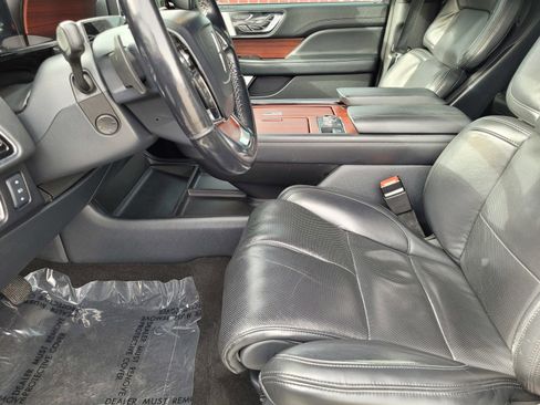 Used 2023 Lincoln Navigator Reserve image 21