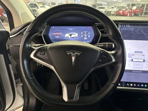 Used 2016 Tesla Model X 75D image 31