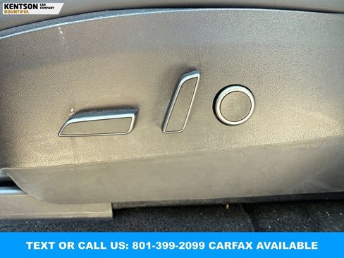 Used 2022 Tesla Model Y Long Range AWD/4WD image 28