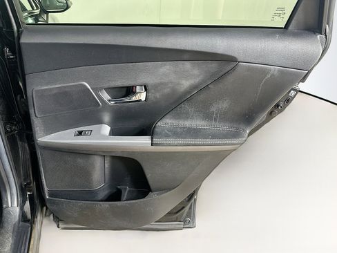 Used 2013 Toyota Venza Limited FWD image 31