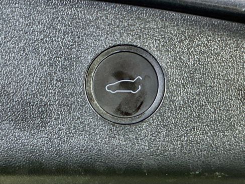 Used 2023 Tesla Model 3 Standard Range RWD image 27