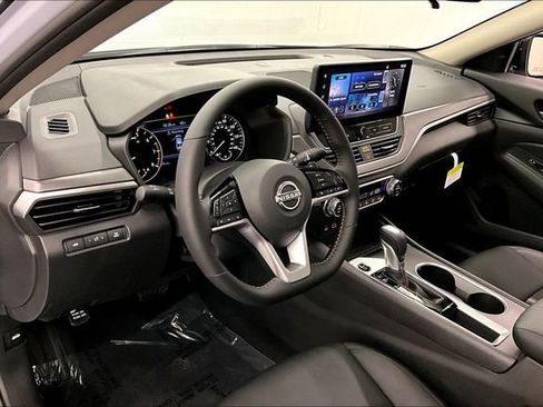 New 2026 Nissan Altima 2.5 SR FWD image 7