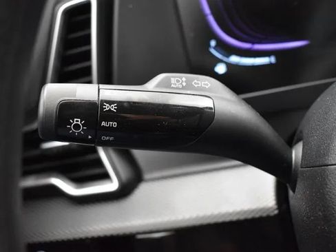 Used 2025 Kia Sportage LX FWD image 25
