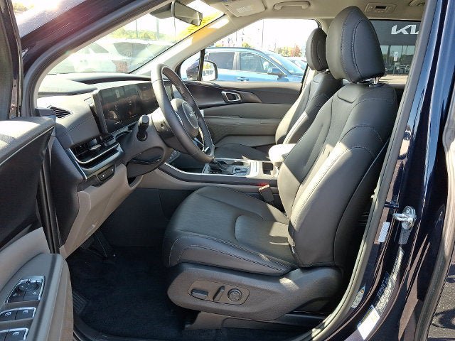 Certified 2026 Kia Carnival FWD image 14