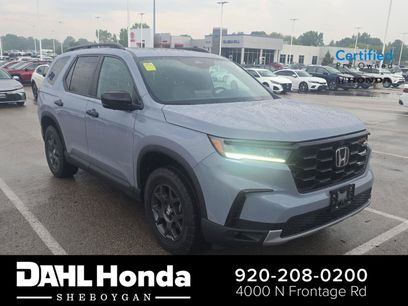 Used 2025 Honda Pilot TrailSport