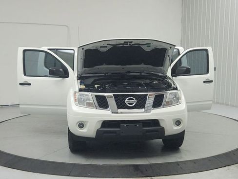 Used 2019 Nissan Frontier SV w/ Value Truck Package RWD image 10