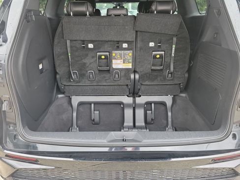 Used 2024 Toyota Sienna XSE w/ XSE Premium Package FWD image 37