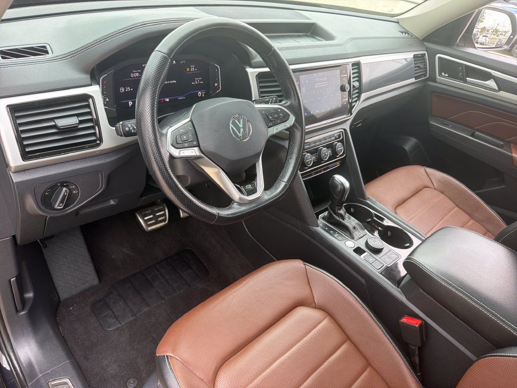 Used 2023 Volkswagen Atlas SEL Premium AWD/4WD image 8