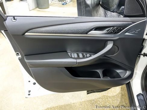 Used 2024 BMW X3 xDrive30i w/ Convenience Package image 21