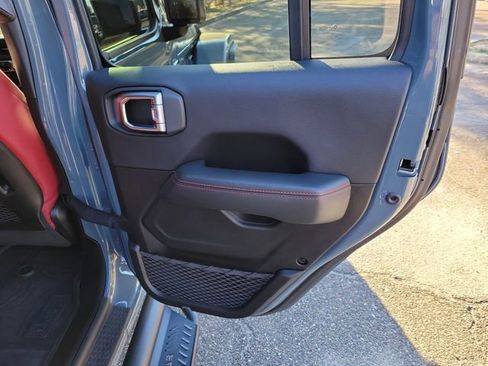 Used 2024 Jeep Wrangler Unlimited Rubicon 392 image 33