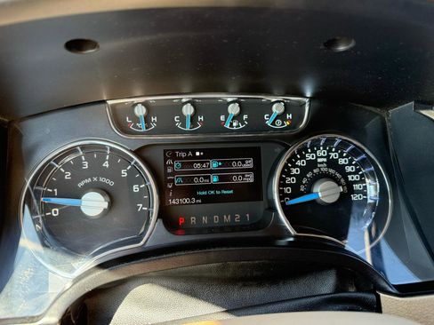 Used 2013 Ford F150 King Ranch w/ King Ranch Luxury Pkg image 25