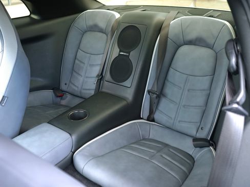 Used 2020 Nissan GT-R Premium AWD/4WD image 23
