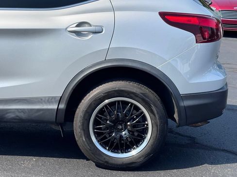 Used 2019 Nissan Rogue Sport S FWD image 34