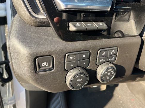 New 2026 Chevrolet Silverado 1500 LTZ w/ LTZ Premium Package image 21