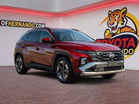 Used 2025 Hyundai Tucson SEL FWD image 3