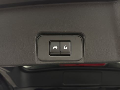 Used 2026 Nissan Rogue SV image 31