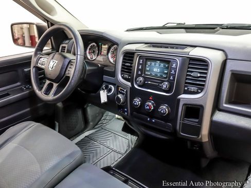 Used 2016 RAM 1500 Express w/ Black Ram 1500 Express Group image 31