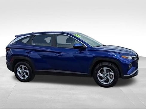 Used 2022 Hyundai Tucson SE FWD image 2