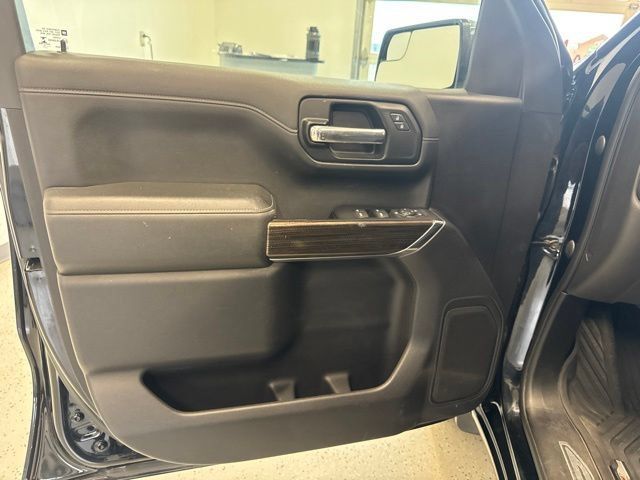 Used 2019 Chevrolet Silverado 1500 LT w/ All-Star Edition AWD/4WD image 40